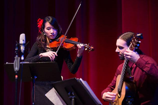 The Pan Am Duo performs at the 2017 UNC Arts Gala.
